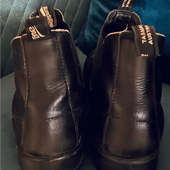 Blundstone Men's US11 (Au10) Excellent Used Condition, worn a handful of times. - Picture 4 of 5